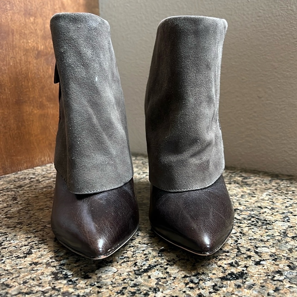 Alice+Olivia. Boots.